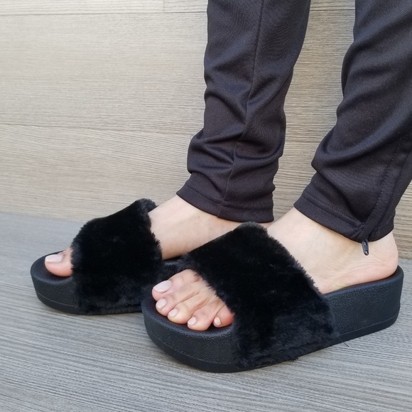 Sexy Black Fluffy Fur Chunky Slider Sandal - Picture 3 of 8